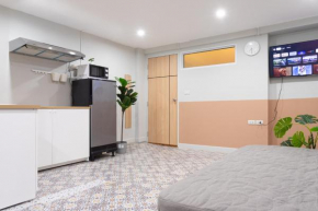 A1 Duplex large room wt kitchen